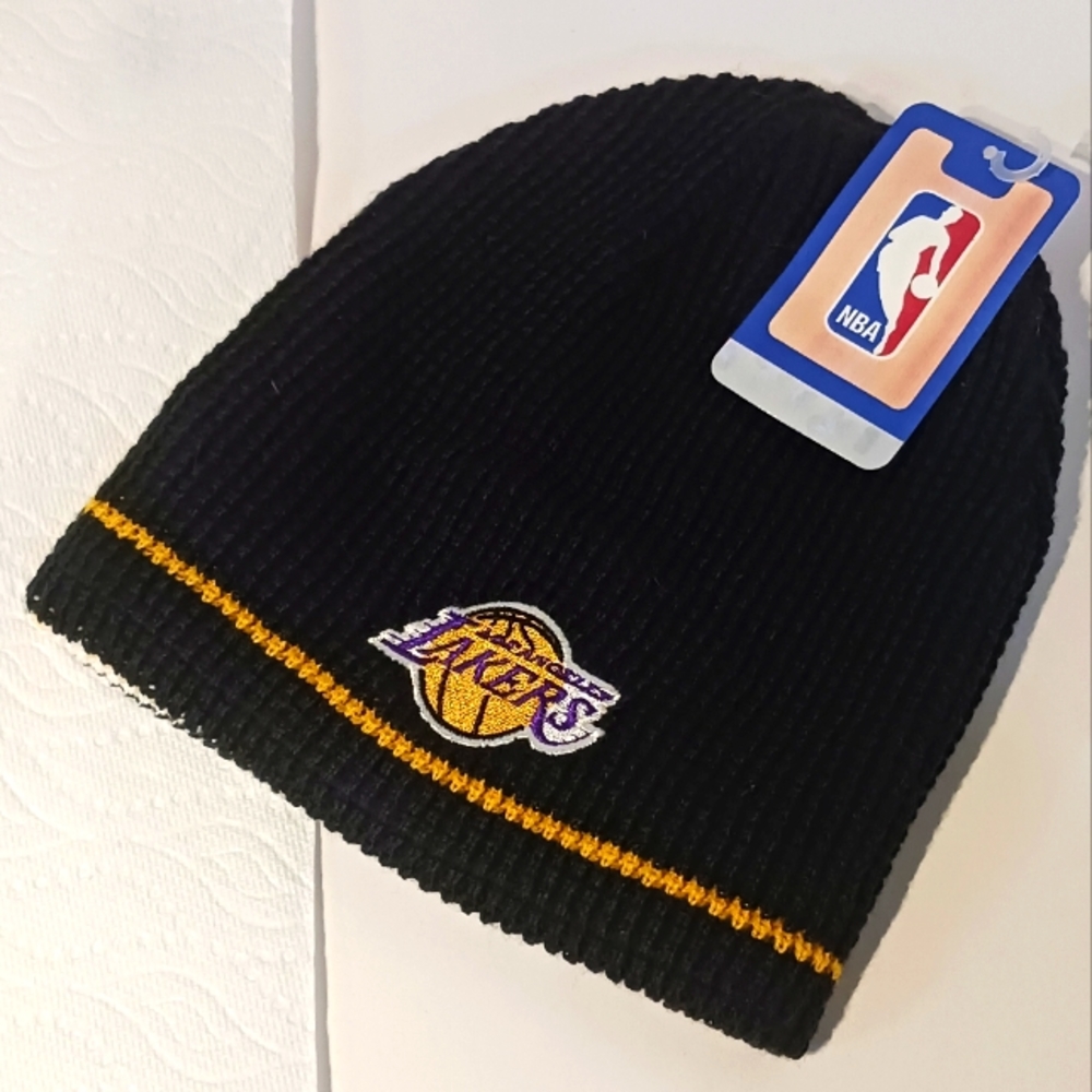 LA LAKERS NBA‎ BASKETBALL BEANIE REVERSIBLE CAP HAT